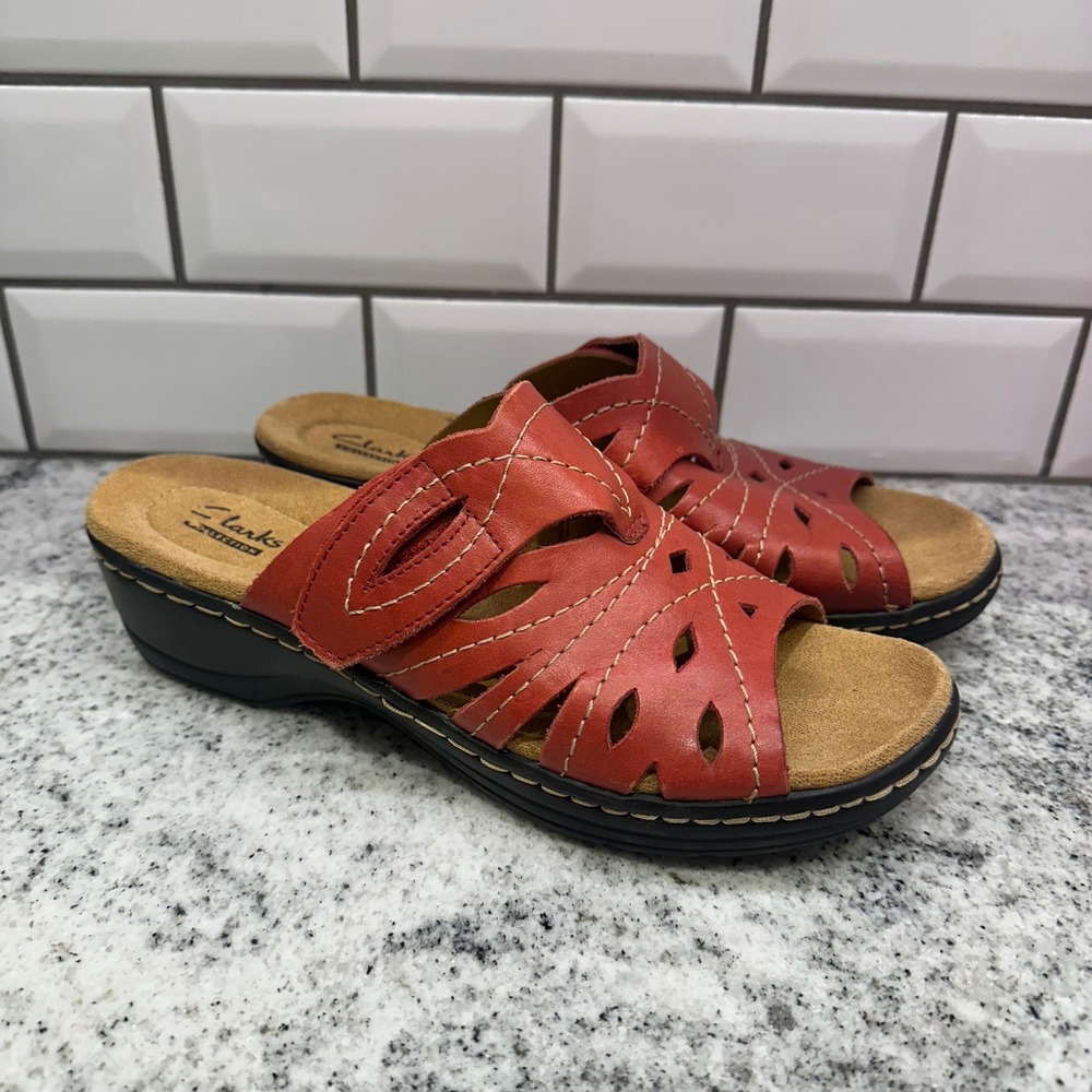 Clarks Collection Red Leather Laser Cut Slide Sandals‎ Womens 9 M Wedge Mules